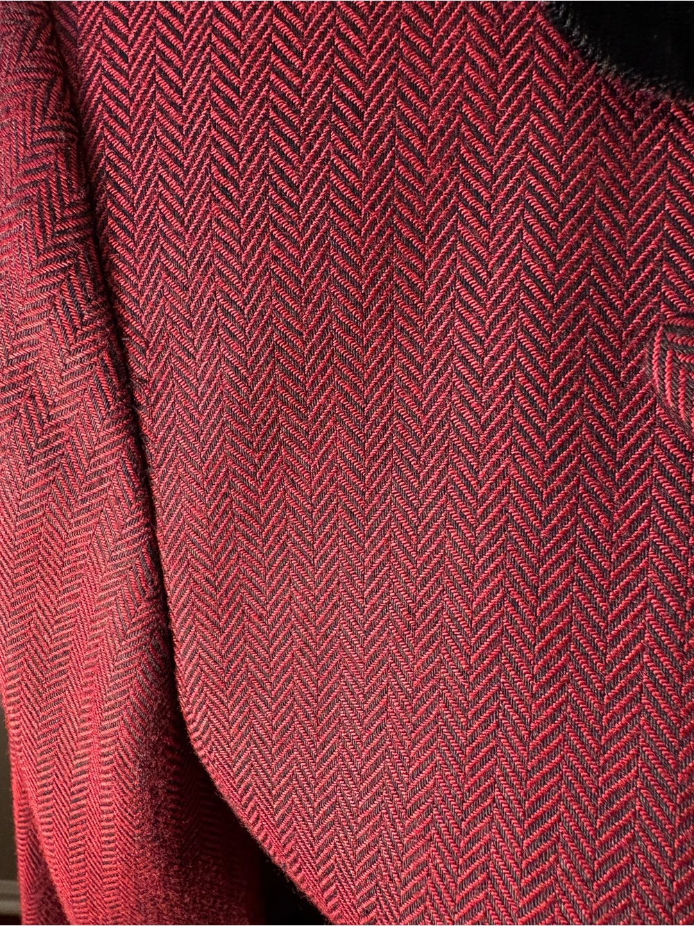 Vintage CHAUS Burgundy Herringbone Blazer Jacket with Black Velvet Accents - Picture 4 of 10